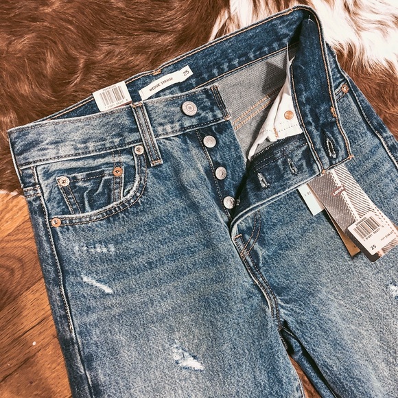 Levi's Denim - Levi’s high rise jeans wedgie fit size 25